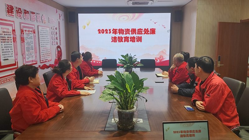 目前，公路工程建造师教材主要分为以下几类：