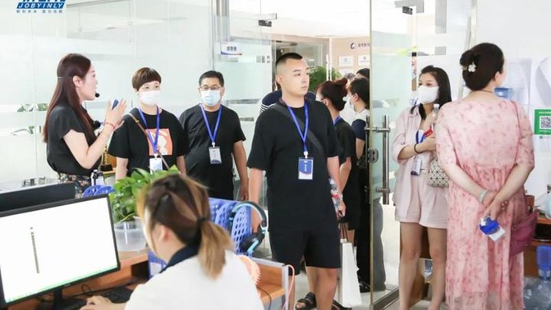 以某机构课程体系为例，该机构的新员工入职培训课程体系包含以下内容：